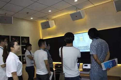 ZOBO香蕉视频APP在线观看PALM展第三天