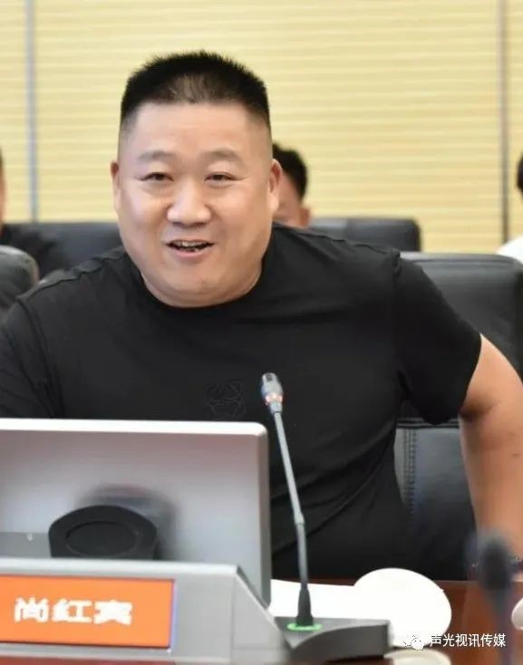 ZOBO董事長張新峰作為聲光視訊行業聯盟代表赴豫芒溫暖災區，傳遞愛心豫芒會長尚紅賓