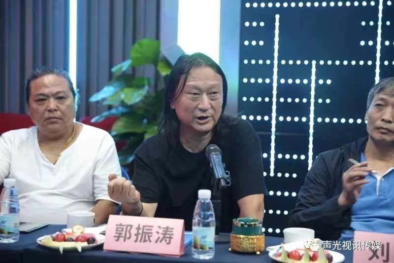 ZOBO董事長張新峰作為聲光視訊行業聯盟代表赴豫芒溫暖災區，傳遞愛心