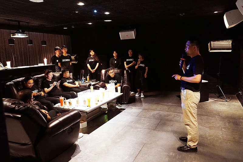 ZOBO香蕉视频APP在线观看黨支部組織“七一”黨員集體政治生日會暨共同慶祝香港回歸25周年