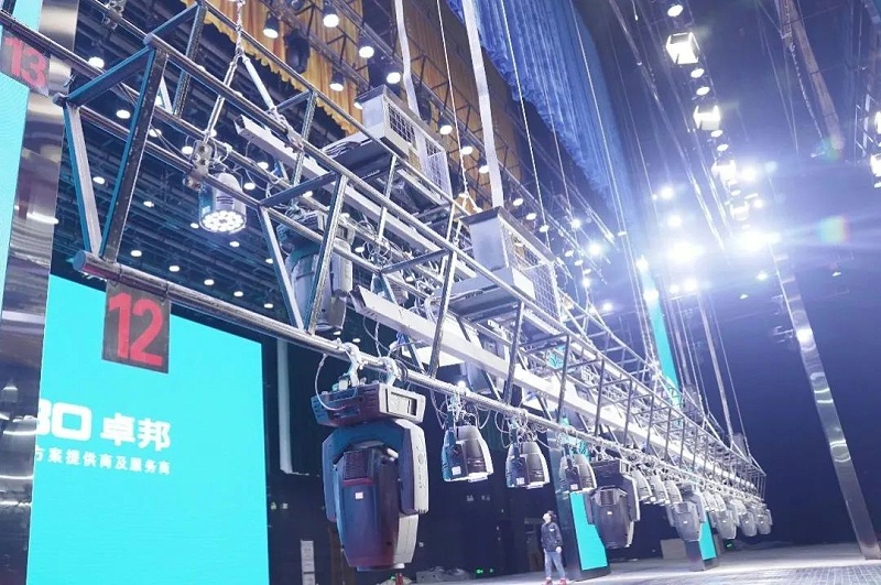 劇場香蕉视频破解案例丨ZOBO香蕉视频APP在线观看為瑞金市文化藝術提供聲光電係統的空間視聽解決方案及服務