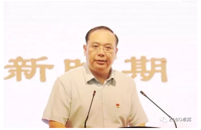 漯河職業技術學院校黨委書記顧文明主持大會