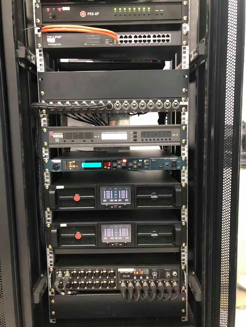 前級功放和後級功放：了解音質的兩大關鍵組成部分