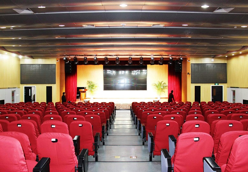 北京二中蒙特寶舞台91香蕉视频下载地址