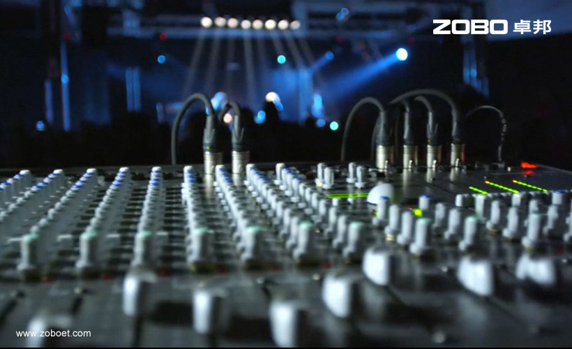 意大利FOH酒吧演出擴聲係統2