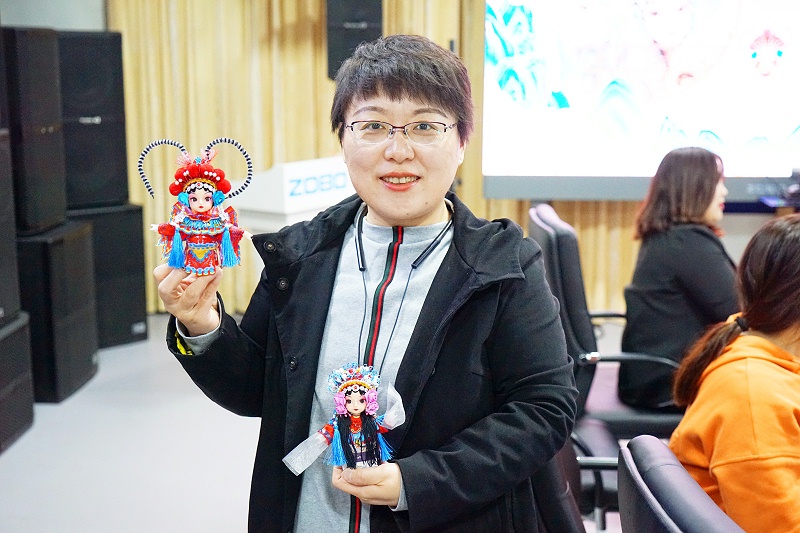 ZOBO香蕉视频APP在线观看工會丨舉辦體驗非遺之美-製作北京絹人的“女神節”活動